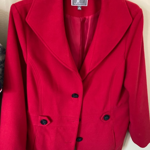 coat - Picture 1 of 3